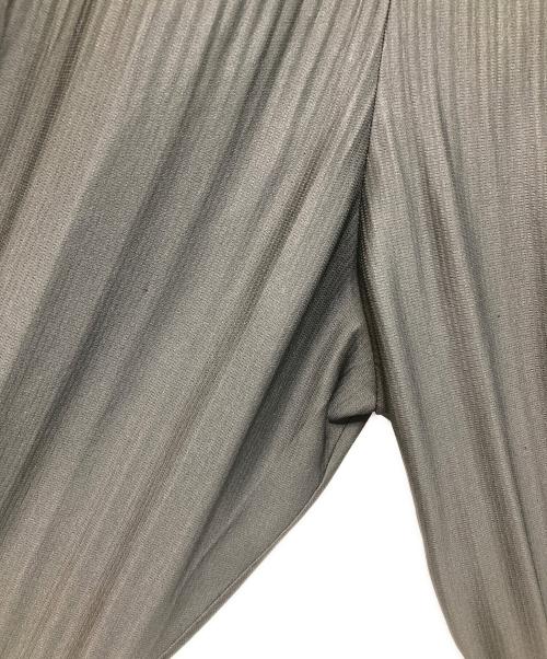 HOMME PLISSE ISSEY MIYAKE（オム プリッセ イッセイ ミヤケ）HOMME PLISSE ISSEY MIYAKE (オム プリッセ イッセイ ミヤケ) 消しプリーツパンツ ブラック サイズ:2の古着・服飾アイテム
