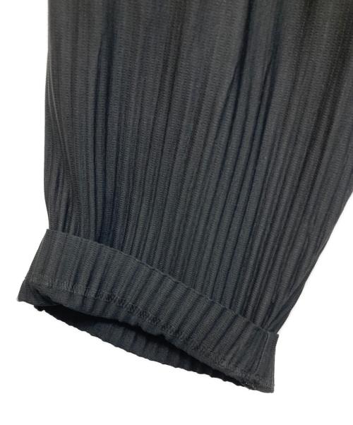HOMME PLISSE ISSEY MIYAKE（オム プリッセ イッセイ ミヤケ）HOMME PLISSE ISSEY MIYAKE (オム プリッセ イッセイ ミヤケ) 消しプリーツパンツ ブラック サイズ:2の古着・服飾アイテム