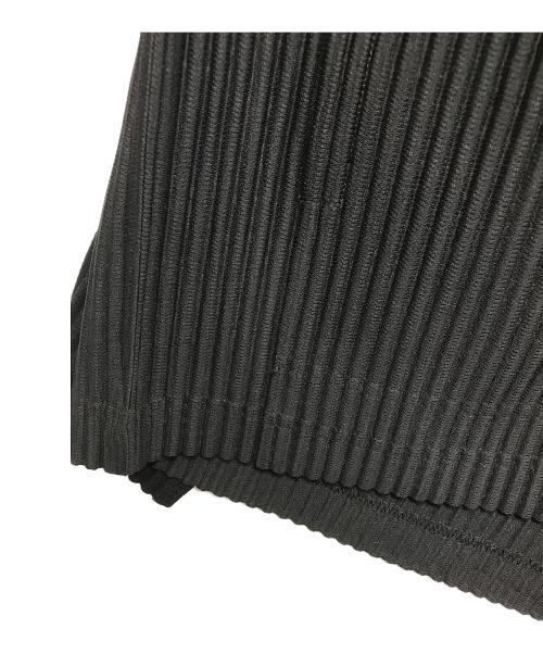 HOMME PLISSE ISSEY MIYAKE（オム プリッセ イッセイ ミヤケ）HOMME PLISSE ISSEY MIYAKE (オム プリッセ イッセイ ミヤケ) プリーツジップアップジャケット ブラック サイズ:2の古着・服飾アイテム