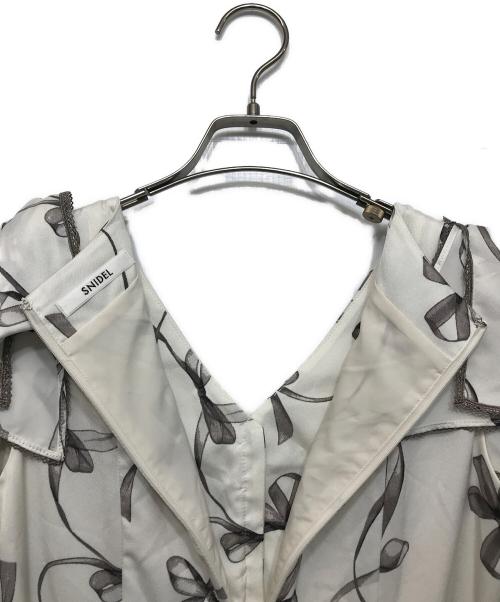 Snidel（スナイデル）Snidel (スナイデル) Susリボンプリントワンピ アイボリー サイズ:1の古着・服飾アイテム