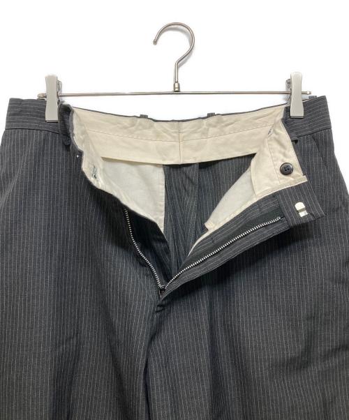 Acne studios（アクネ ストゥディオズ）Acne studios (アクネ ストゥディオズ) ストライプテーパードスラックス グレー サイズ:46の古着・服飾アイテム