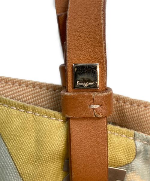 Salvatore Ferragamo（サルヴァトーレ フェラガモ）Salvatore Ferragamo (サルヴァトーレ フェラガモ) ボタニカル柄 トートバッグ グリーンの古着・服飾アイテム