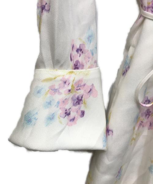 Mame Kurogouchi（マメクロゴウチ）mame kurogouchi (マメクロゴウチ) Floral Motif Printed Dress ホワイト サイズ:2の古着・服飾アイテム