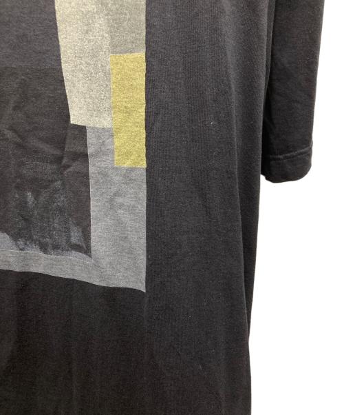 MARGARET HOWELL（マーガレットハウエル）MARGARET HOWELL (マーガレットハウエル) COLLAGE PRINT COTTON JERSEY TOP ブラック サイズ:Lの古着・服飾アイテム