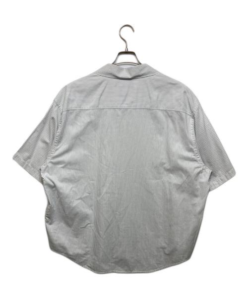 AMI Alexandre Mattiussi（アミアレクサンドルマテュッシ）AMI Alexandre Mattiussi (アミアレクサンドルマテュッシ) STRIPPED S/S SHIRT ホワイト サイズ:Lの古着・服飾アイテム