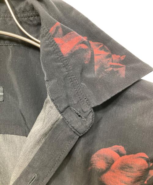 LAD MUSICIAN（ラッドミュージシャン）LAD MUSICIAN (ラッドミュージシャン) DECHINE STANDARD SHIRT INKJET ROSE PHOTO ブラック サイズ:44の古着・服飾アイテム