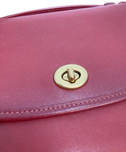COACH（コーチ）COACH (コーチ) キップ ターンロック クロスボディ レッドの古着・服飾アイテム