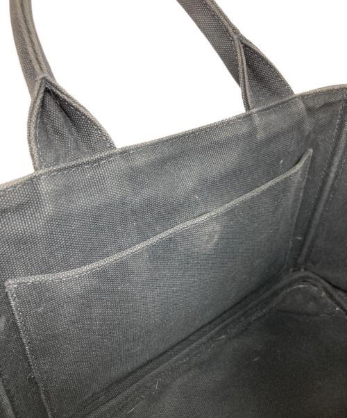PRADA（プラダ）PRADA (プラダ) エンボスロゴカナバ ブラックの古着・服飾アイテム