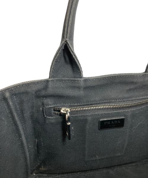 PRADA（プラダ）PRADA (プラダ) エンボスロゴカナバ ブラックの古着・服飾アイテム