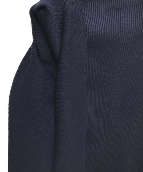 CFCL（シーエフシーエル）CFCL (シーエフシーエル) PORTRAIT CREASE TOP ブラック サイズ:FREEの古着・服飾アイテム