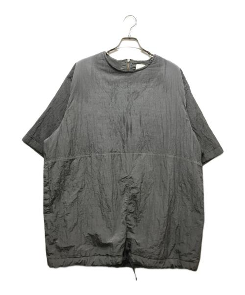 dip ltd（ディテール イン パーフェクション）dip ltd (ディテール イン パーフェクション) BEAMS PLUS (ビームスプラス) ナイロンTシャツ グレー サイズ:XLの古着・服飾アイテム