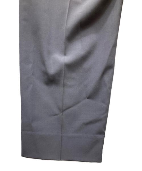 ISSEY MIYAKE（イッセイミヤケ）ISSEY MIYAKE (イッセイミヤケ) 1タックウールスラックス IM23-FF384 グレー サイズ:Mの古着・服飾アイテム