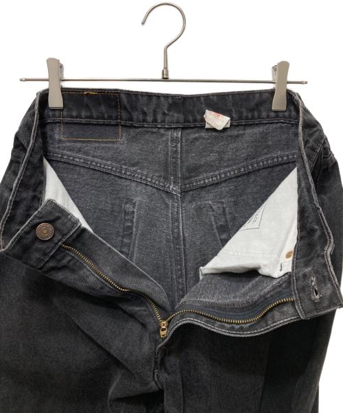 LEVI'S（リーバイス）LEVI'S (リーバイス) RELAXED FIT TAPERED LEG ブラックデニム テーパードデニムパンツ ブラック サイズ:W32の古着・服飾アイテム