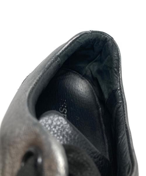 ISSEY MIYAKE MEN（イッセイミヤケメン）ISSEY MIYAKE MEN (イッセイミヤケメン) メタリックローカットスニーカー シルバー×ブラック サイズ:02の古着・服飾アイテム
