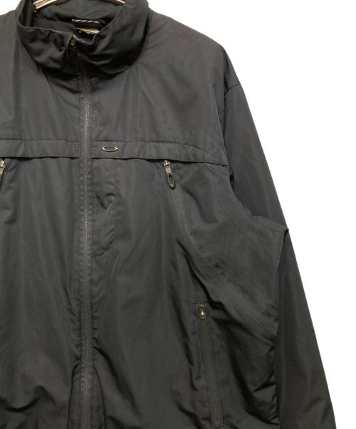 OAKLEY（オークリー）OAKLEY (オークリー) メタルロゴナイロンジャケット ブラック サイズ:Mの古着・服飾アイテム