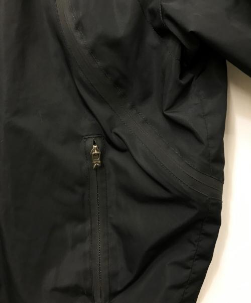 OAKLEY（オークリー）OAKLEY (オークリー) メタルロゴナイロンジャケット ブラック サイズ:Mの古着・服飾アイテム