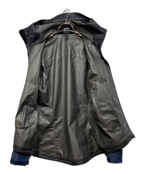 ARC'TERYX（アークテリクス）ARC'TERYX (アークテリクス) ZETA SL JACKET ネイビー サイズ:Sの古着・服飾アイテム