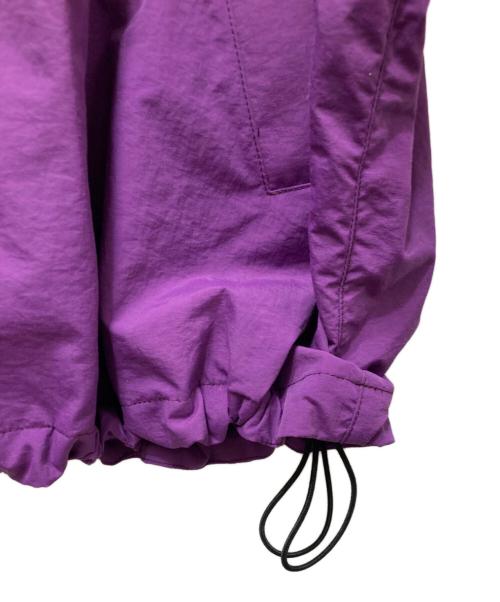 SOFTHYPHEN（ソフトハイフン）SOFTHYPHEN (ソフトハイフン) オフショルダージャケット/OPEN SHOULDER NYLON SWING TOP パープル サイズ:03の古着・服飾アイテム