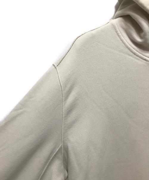STONE ISLAND（ストーンアイランド）STONE ISLAND 18SS Classic Hooded Sweatshirt（クラシック フーデッド スウェットシャツ）/ ワッペン付コットンスウェットプルオーバーパーカー　681562840  ベージュ サイズ:Lの古着・服飾アイテム