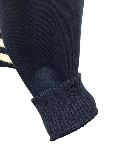 adidas（アディダス）adidas (アディダス) Sporty & Rich (スポーティーアンドリッチ) V-Neck Logo Knit Sweater ネイビー サイズ:XSの古着・服飾アイテム