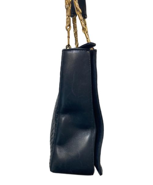 BALLY（バリー）BALLY (バリー) ラムレザーチェーンショルダーバッグ ネイビーの古着・服飾アイテム