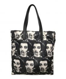 MARC JACOBS（マークジェイコブス）の古着「マリア・カラス モノクロプリント トートバッグ」｜ブラック