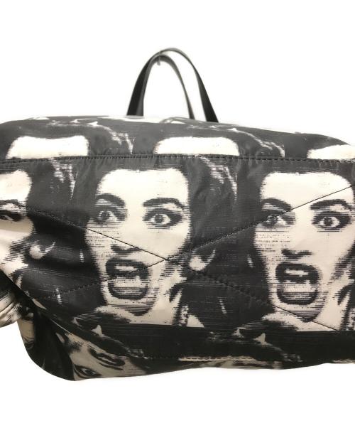 MARC JACOBS（マークジェイコブス）MARC JACOBS (マークジェイコブス) マリア・カラス モノクロプリント トートバッグ ブラックの古着・服飾アイテム