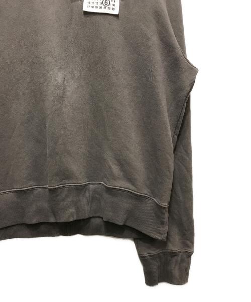 MM6 Maison Margiela（エムエムシックスメゾンマルジェラ）MM6 Maison Margiela (エムエムシックスメゾンマルジェラ) テープドラベル スウェットシャツ グレー サイズ:Sの古着・服飾アイテム