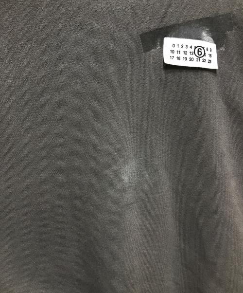 MM6 Maison Margiela（エムエムシックスメゾンマルジェラ）MM6 Maison Margiela (エムエムシックスメゾンマルジェラ) テープドラベル スウェットシャツ グレー サイズ:Sの古着・服飾アイテム