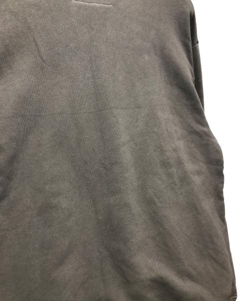 MM6 Maison Margiela（エムエムシックスメゾンマルジェラ）MM6 Maison Margiela (エムエムシックスメゾンマルジェラ) テープドラベル スウェットシャツ グレー サイズ:Sの古着・服飾アイテム