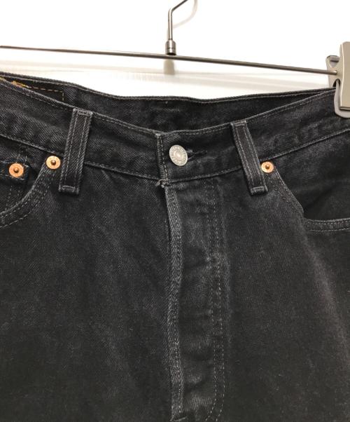 LEVI'S（リーバイス）LEVI'S (リーバイス) 後染め501ブラックデニムパンツ ブラック サイズ:W30の古着・服飾アイテム