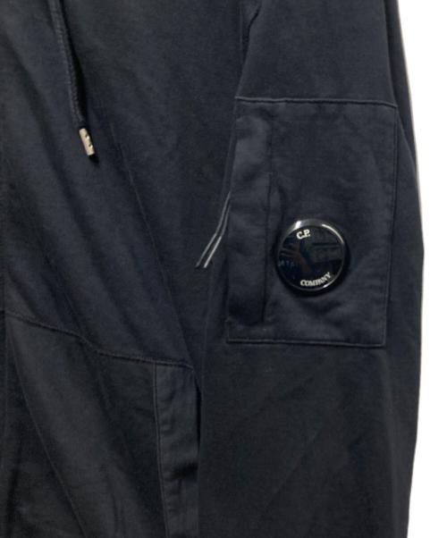 C.P COMPANY（シーピーカンパニー）C.P COMPANY (シーピーカンパニー) Light Fleece Full Zip Hoodie ブラック サイズ:XLの古着・服飾アイテム