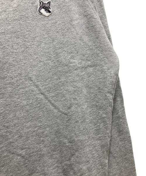 maison kitsune（メゾンキツネ）maison kitsune (メゾンキツネ) Gray Fox Head Patch Classic Sweatshirt/グレーフォックスヘッドパッチクラシックスウェットシャツ グレー サイズ:XSの古着・服飾アイテム