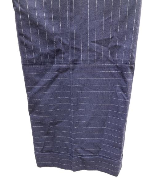 maison kitsune（メゾンキツネ）MAISON KITSUNE (メゾンキツネ) Double Pleats Striped Pants（ダブルプリーツストライプパンツ) ネイビー サイズ:34の古着・服飾アイテム