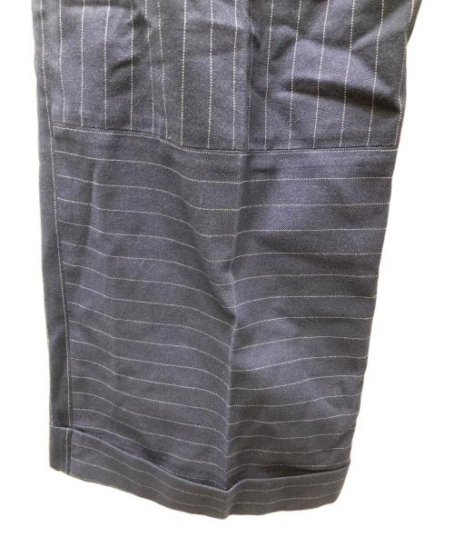maison kitsune（メゾンキツネ）MAISON KITSUNE (メゾンキツネ) Double Pleats Striped Pants（ダブルプリーツストライプパンツ) ネイビー サイズ:34の古着・服飾アイテム