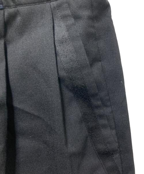 sacai（サカイ）sacai (サカイ) ベルテッドツータックパンツ/Suiting Pants ブラック サイズ:1の古着・服飾アイテム