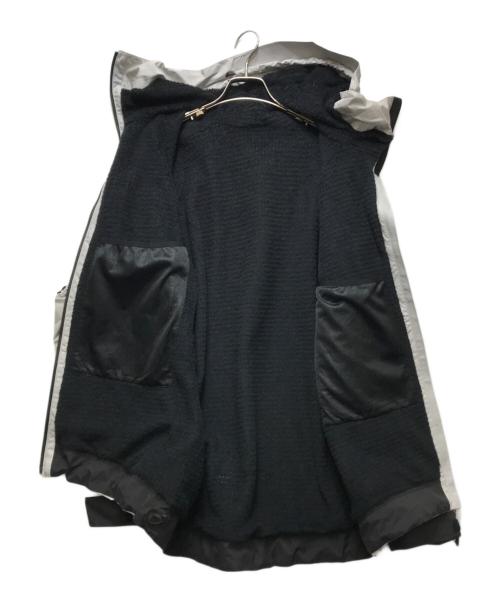 山と道（ヤマトミチ）山と道 (ヤマトミチ) All-weather Alpha Jacket(オールウェザーアルファジャケット)　 Glacier White サイズ:Lの古着・服飾アイテム