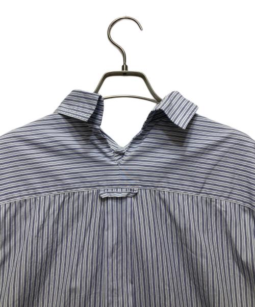 COVERT WOMAN（コバ―トウーマン）COVERT WOMAN (コバ―トウーマン) ストライプシャツ ブルー サイズ:無の古着・服飾アイテム
