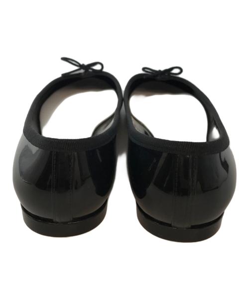 repetto（レペット）Repetto (レペット) サンドリオン エナメルバレエシューズ ブラック サイズ:41の古着・服飾アイテム