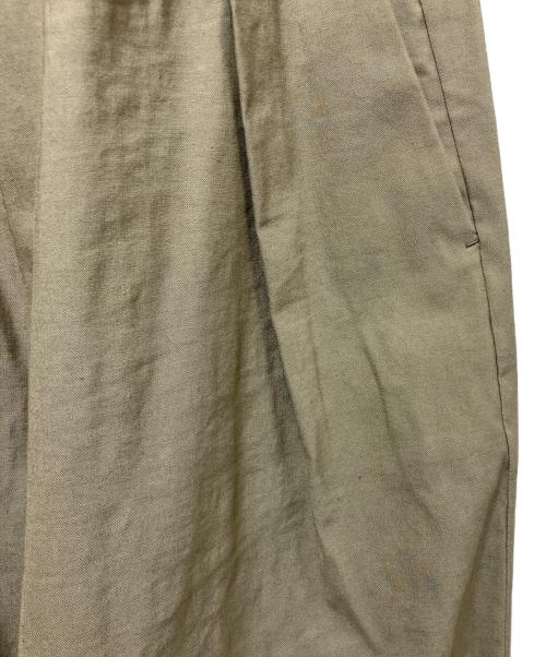 MUSE de Deuxieme Classe（ミューズ ドゥーズィエム クラス）MUSE de Deuxieme Classe (ミューズ ドゥーズィエム クラス) STRETCH TWILL タックパンツ ベージュ サイズ:36の古着・服飾アイテム
