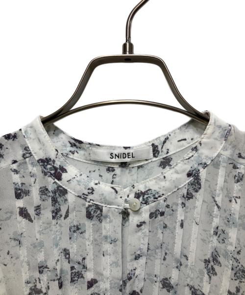 Snidel（スナイデル）Snidel (スナイデル) Sustainableフリルワンピース ホワイトの古着・服飾アイテム