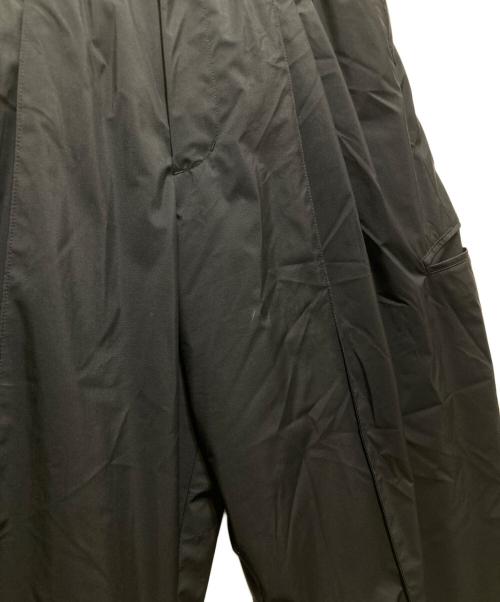 THE JEAN PIELLE（ジャンピエール）THE JEAN PIELLE (ジャンピエール) BETA 3 Tuck Nylon Trouser/ベータ3タックナイロントラウザー ブラック サイズ:48の古着・服飾アイテム