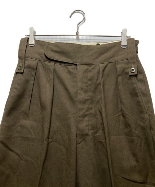 NEAT（ニート）NEAT (ニート) HOPSACK BELTLESS 2タック トラウザー/ホップサックベルトレス カーキ サイズ:Mの古着・服飾アイテム