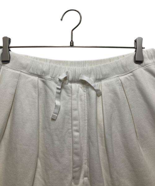ANCELLM（アンセルム）ANCELLM (アンセルム) 3/4 TUCK SWEAT SHORTS（タックスウェットパンツ） ホワイト サイズ:2の古着・服飾アイテム