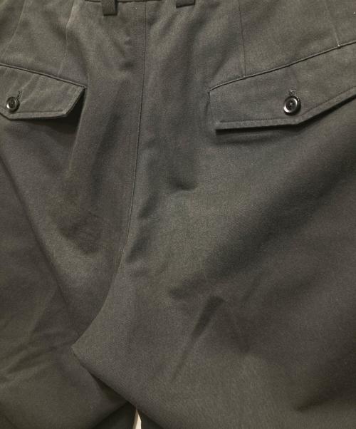 RAKINES（ラキネス）RAKINES (ラキネス) Post-work Twill  Overlap pants (ポストワークツイルオーバーラップパンツ) チャコールグレー サイズ:3の古着・服飾アイテム