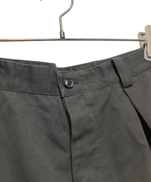 RAKINES（ラキネス）RAKINES (ラキネス) Post-work Twill  Overlap pants (ポストワークツイルオーバーラップパンツ) チャコールグレー サイズ:3の古着・服飾アイテム