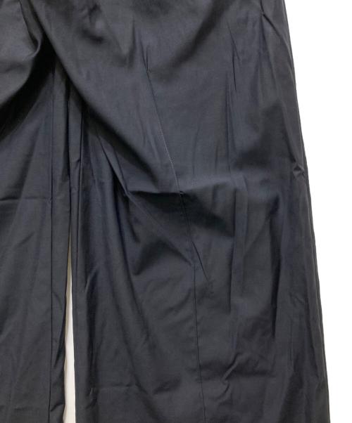 Hedie.+（エディークロス）Hedie.+ (エディークロス) 26SS Wool Back Satin Pants(ウールバックサテンパンツ)　26030300402010 ネイビー サイズ:Sの古着・服飾アイテム