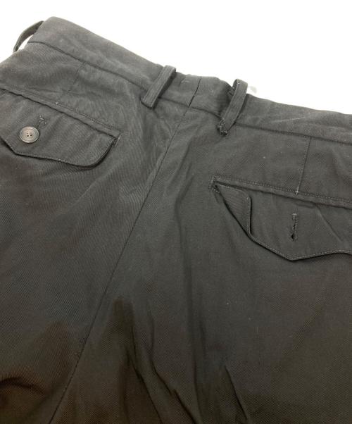 ISSEY MIYAKE MEN（イッセイミヤケメン）ISSEY MIYAKE MEN (イッセイミヤケメン) パラシュートジップナイロンデザインパンツ　ME03FF604 ブラック サイズ:SIZE 4の古着・服飾アイテム