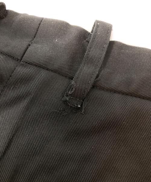 ISSEY MIYAKE MEN（イッセイミヤケメン）ISSEY MIYAKE MEN (イッセイミヤケメン) パラシュートジップナイロンデザインパンツ　ME03FF604 ブラック サイズ:SIZE 4の古着・服飾アイテム