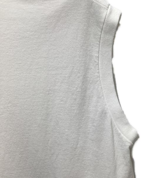COMOLI（コモリ）COMOLI (コモリ) コットンジャージ ノースリーブ　25SS ホワイト サイズ:2の古着・服飾アイテム
